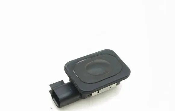 Land Rover Range Rover Velar Tailgate opening switch gx7314k147aa