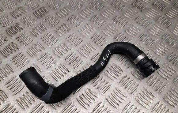 Audi A5 Engine coolant pipe/hose 8W0122073H