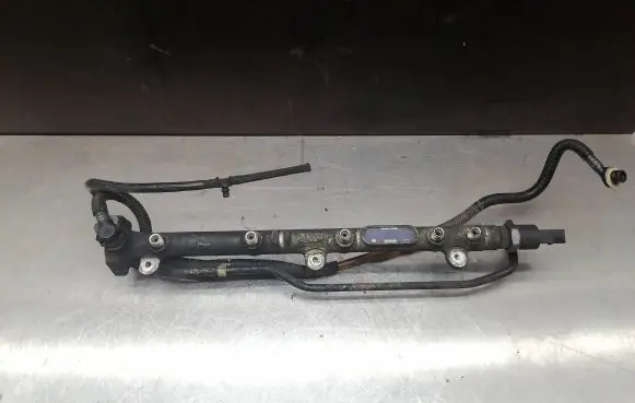 Mercedes-Benz A W168 Fuel main line pipe A6680700095 0445214005
