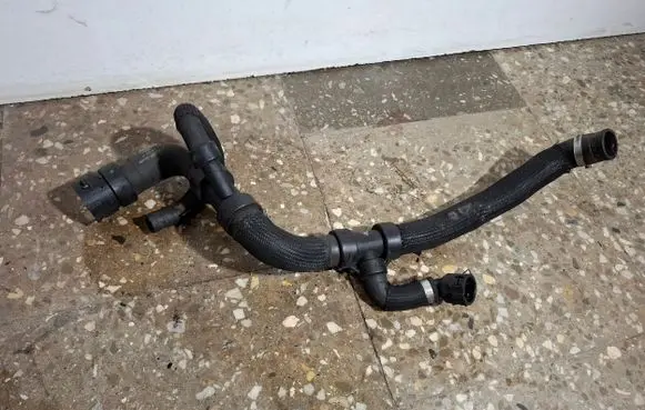Volvo S60 Engine coolant pipe/hose 31338498