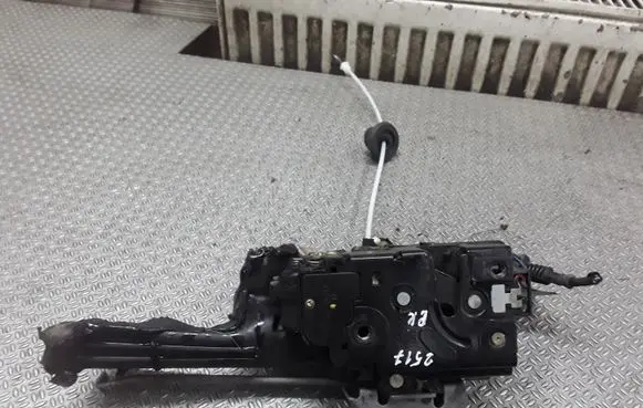 Audi A4 S4 B6 8E 8H Front door lock 8E0837349