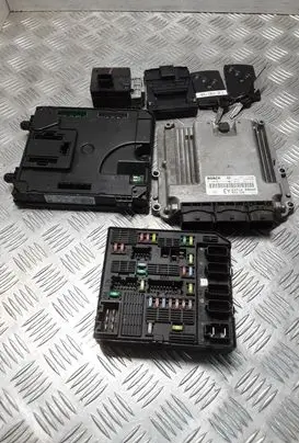 Engine ECU kit and lock set