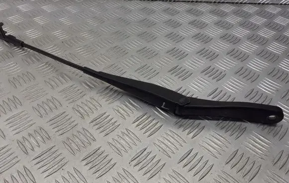 Opel Astra H Front wiper blade arm
