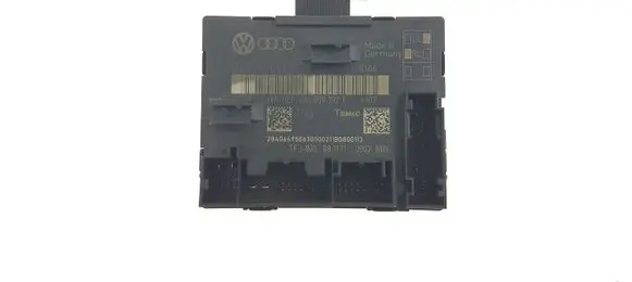 Volkswagen Touareg II Door control unit/module 4H0959792F