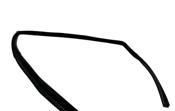 Volvo XC90 Rubber seal front door window/glass 