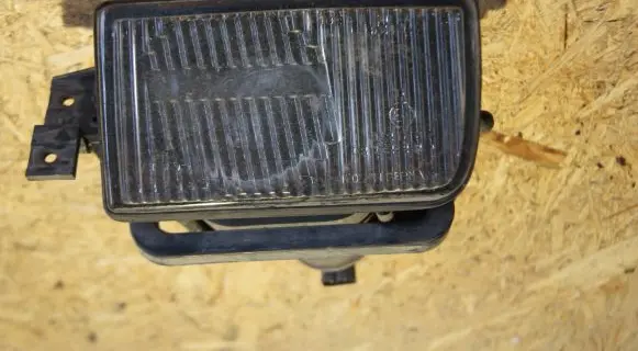 BMW 5 E34 Front fog light 63171375068 63171367042 1367042
