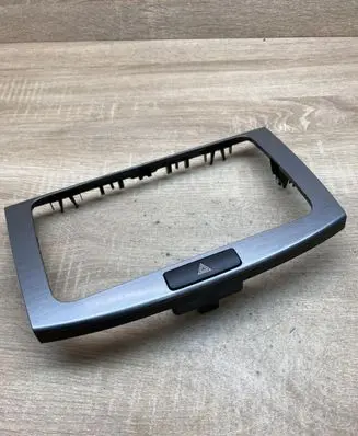 Volkswagen PASSAT B7 Radio/GPS head unit trim 3AA858069H