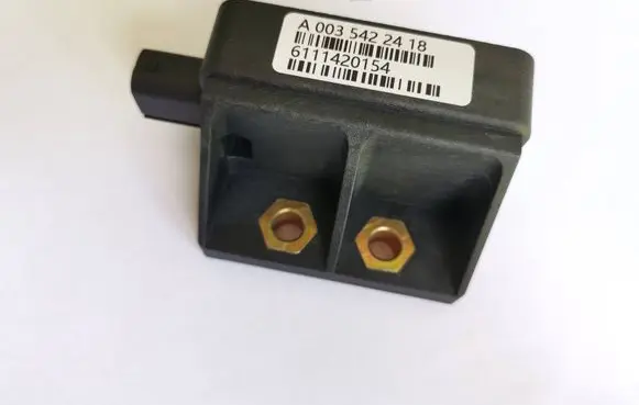 Mercedes-Benz CLK A208 C208 ESP acceleration yaw rate sensor A0035422418 6111420154