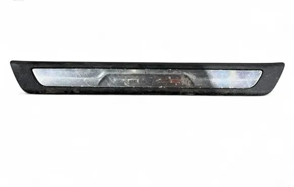 Dodge Durango III Front sill trim cover 665921037