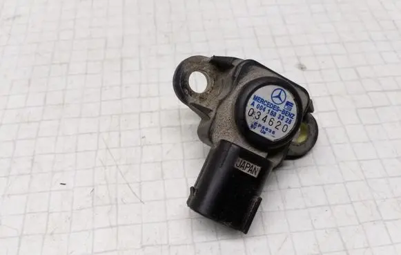 Mercedes-Benz C W203 Air pressure sensor A0041533328