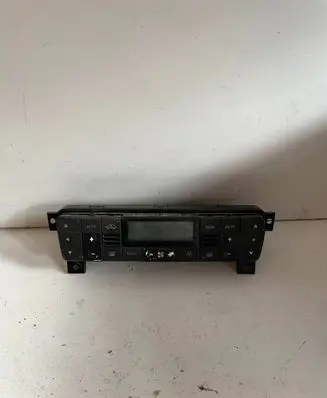 Maserati Quattroporte Climate control unit 381989JG 000194315 48735BE