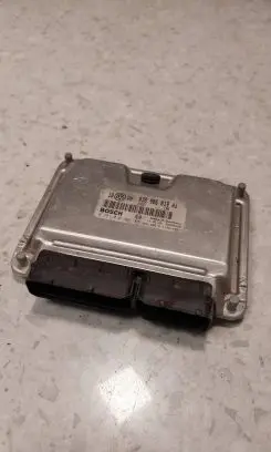 Volkswagen PASSAT B5 Engine control unit/module 038906019AJ 28SA4602 0281010303