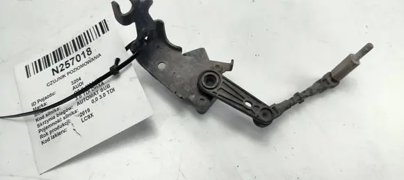 Headlight/headlamp level sensor