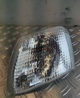 Volkswagen PASSAT B5 Front indicator light