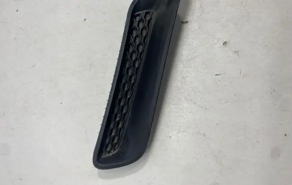 Dodge RAM Front fog light trim/grill 68324990aa 18393a