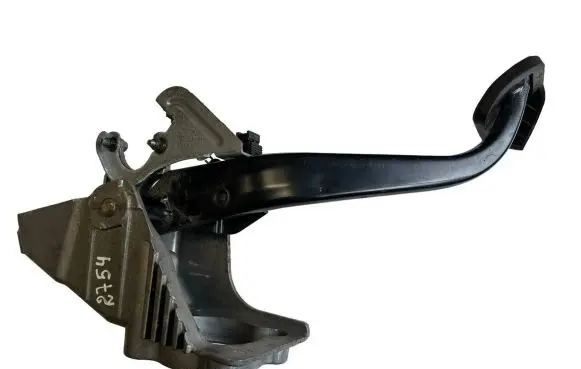 Land Rover Range Rover L322 Accelerator throttle pedal 675437404 SKB000171