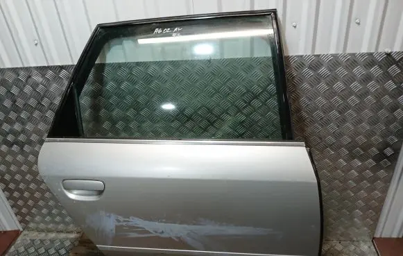 Audi A6 S6 C5 4B Rear door
