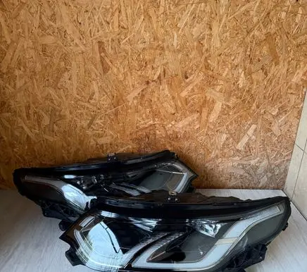 Land Rover Discovery Sport Headlights/headlamps set