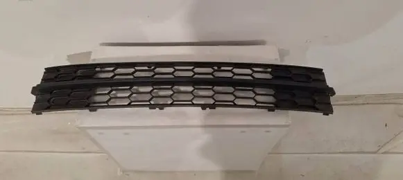 Skoda Rapid (NH) Front bumper lower grill 5ja853677a