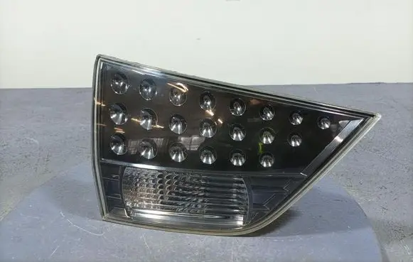 Mitsubishi Outlander Rear/tail lights 1146356L