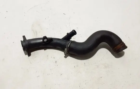 Mercedes-Benz Vito Viano W639 Engine coolant pipe/hose A6395017482