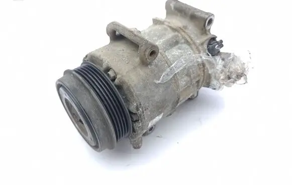 Mercedes-Benz A W169 Air conditioning (A/C) compressor (pump) A0012303611