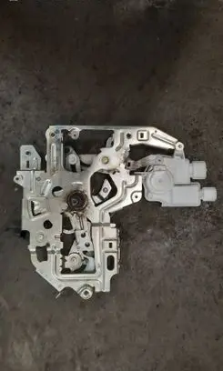 Renault Master III Sliding door lock 8200766631