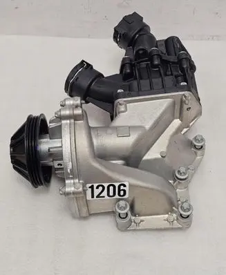 Mercedes-Benz S W222 Water pump A6562001900
