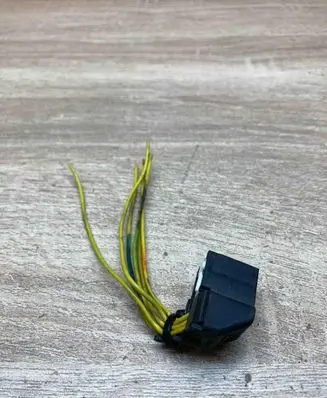 Volkswagen PASSAT B5 Plug wire 443971883 9694201A