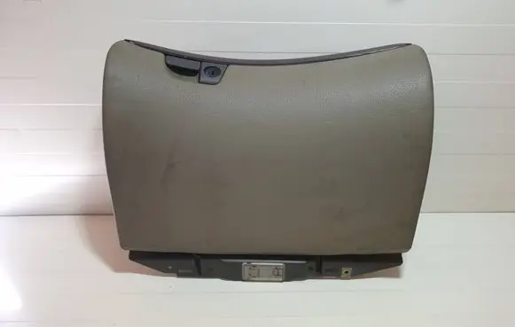 Volvo S60 Glove box 8650374 3865