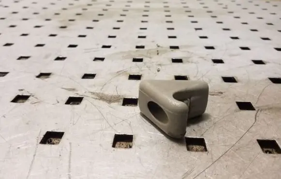 Toyota Yaris Verso Sun visor clip/hook/bracket 