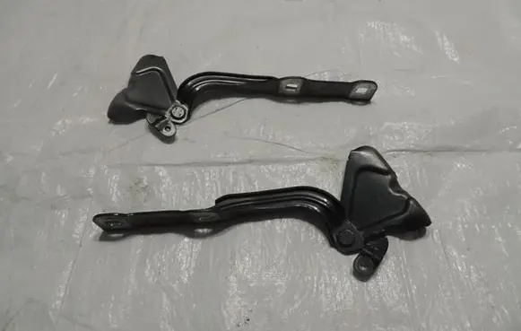 Opel Mokka Engine bonnet/hood hinges 95421581