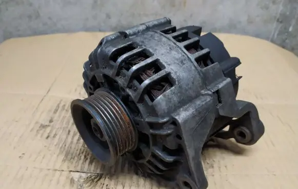 Audi A6 S6 C5 4B Generator/alternator 078903016H