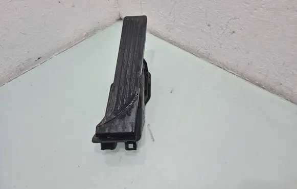 Alfa Romeo Giulia Accelerator throttle pedal 00505513360
