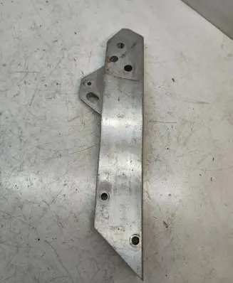 Mercedes-Benz E W213 Radiator support slam panel bracket T52785a