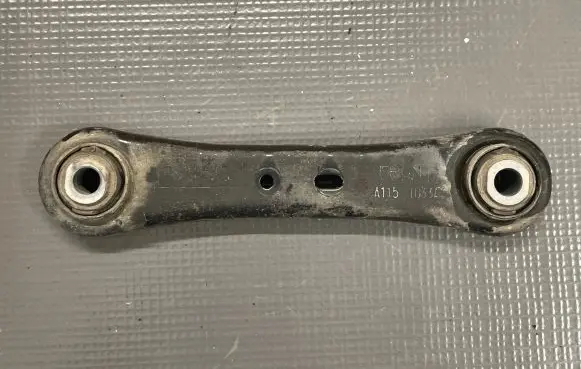 Volvo XC60 Rear control arm 6G915KY63