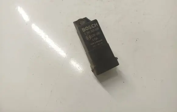 Fiat Ducato Glow plug pre-heat relay 0281003039