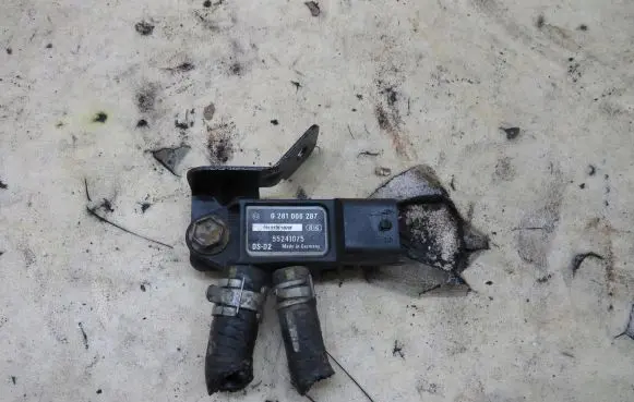 Suzuki Vitara (LY) Exhaust gas pressure sensor 0281006287