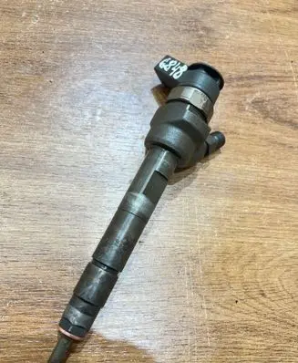 BMW 3 E90 E91 Fuel injector 7798446 0445110289