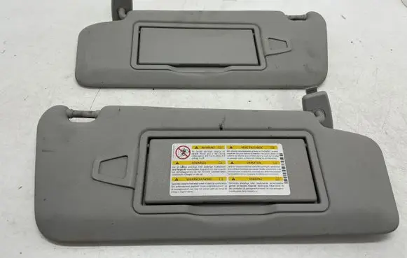 Mercedes-Benz C W204 Sun visor A2218172820