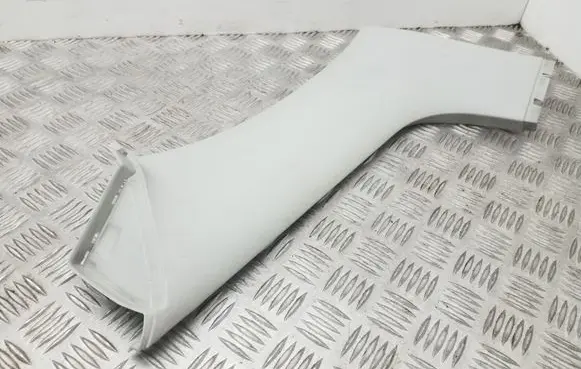 Skoda Octavia Mk2 (1Z) (D)pillar trim (top) 1Z9867248E
