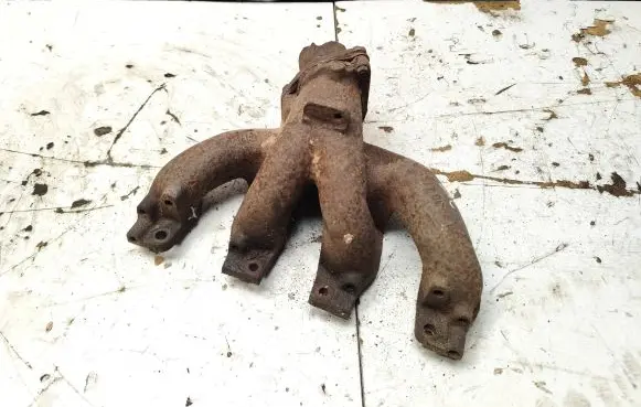 Opel Ascona C Exhaust manifold