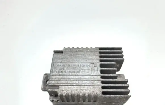 Mercedes-Benz A W168 Coolant fan relay A0275458032