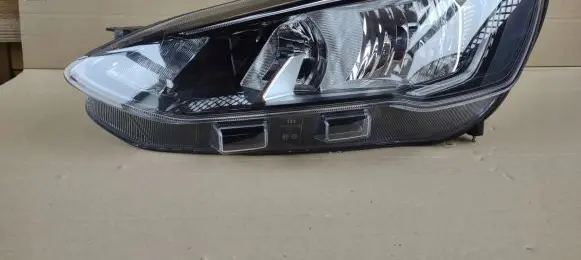 Ford Focus Headlight/headlamp JX7B13W030CE