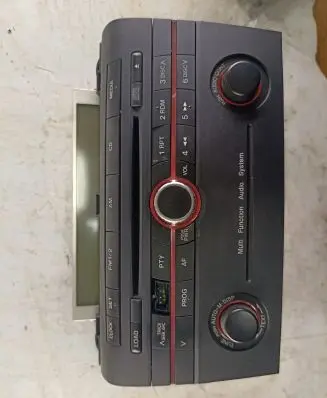 Mazda 3 I Radio/CD/DVD/GPS head unit BR2D66AR0 14795218