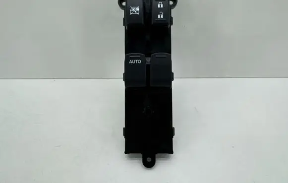 Suzuki Ignis Electric window control switch 62R10578