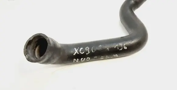 Volvo XC90 Engine coolant pipe/hose 30680748