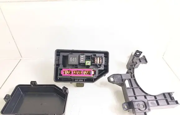 Audi e-tron Fuse module 4KE937124 4KE907361