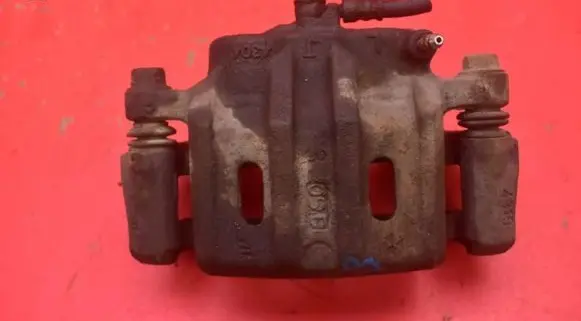 Citroen C-Crosser Front brake caliper