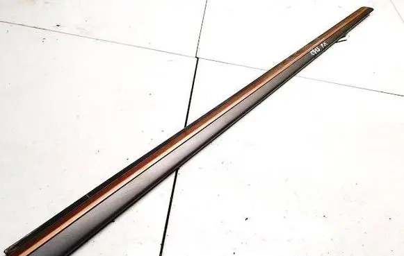 Hyundai Ioniq Front door trim (molding) 87711g7000 87711-g7000